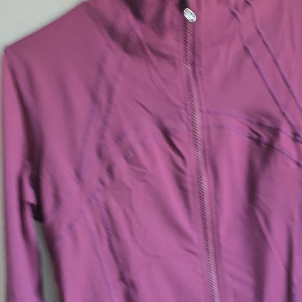 Purple Utility Jacket with High Collar and Streamlined Design - Picture 9 of 9
